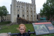 Tower of London/ Monument